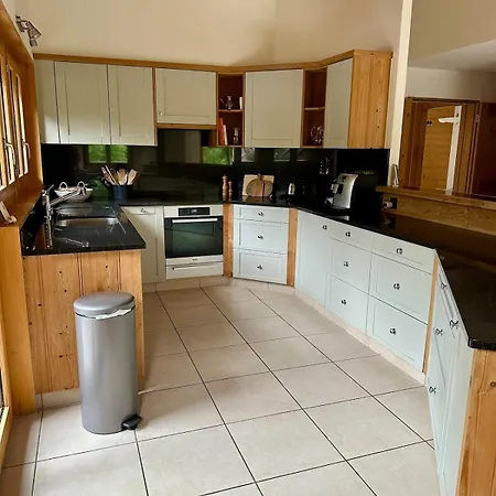 En Montagne A Apartmán Champéry